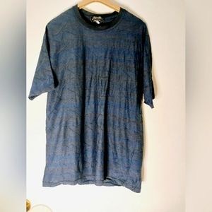 Marcello Men's Size Medium Blue Ribbed‎ Design Shirt